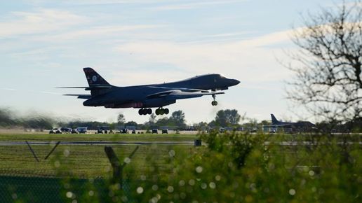 САЩ премахват всички бомбардировачи на ВВС от британската база след предполагаем ирански заговор