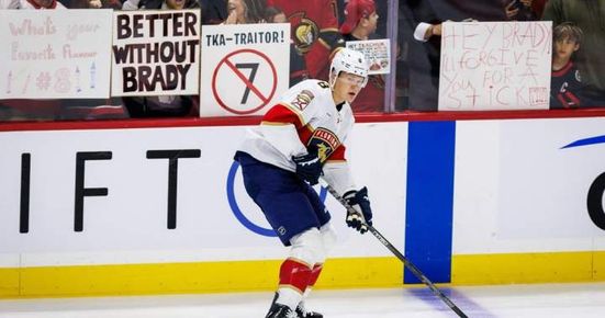 Sens изхвърли бившия капитан Ткачук и Пантърс 5-1