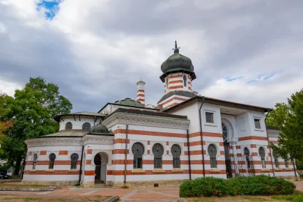 Честит празник на Художествена галерия Дарение „Колекция Светлин Русев“!