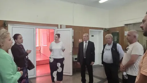 Областният управител и ректорът на Аграрния университет – Пловдив посетиха ПГ по лозарство и винарство „А. Стамболийски“ – Плевен