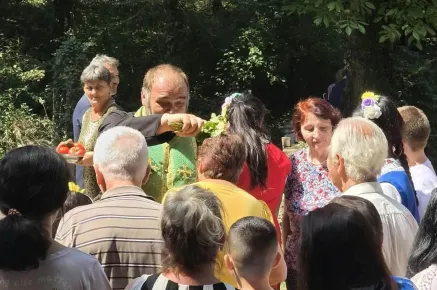 Илинден събра поколенията в почит към вярата и българската традиция в Червенобрежко (СНИМКИ)