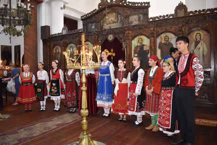 На Успение Богородично заключителният концерт на Лятното училище по народно пеене в Червен бряг прозвуча в храм (СНИМКИ)