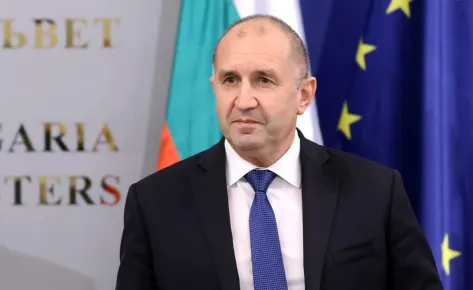 Румен Радев: Европа трудно ще съществува дълго срещу Русия