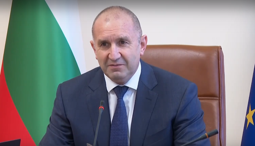 Радев: Напускането на американските самолети минимизира риска от потенциални атаки в близост до София