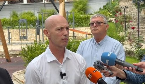 Архитектът, издал удостоверенията за „Баба Алино“, е напуснал страната, твърди депутат от „Възраждане“
