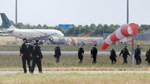 WELT: Германия замеси и България в предполагаемата руска операция с дрон в Лайпциг