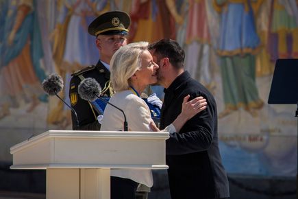 Фон дер Лайен обеща на Зеленски още 3,3 милиарда евро за покупка на ракети и дронове