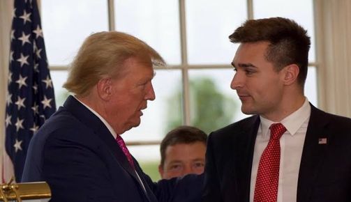 „Нека спрем да се преструваме, че Зеленски е добър съюзник“