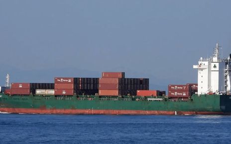 Запалими газове и други опасни вещества в ударения кораб край Калиакра