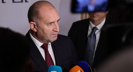 Радев нарече румънските обвинения отразяване на някаква спекулация, недоразумение или загуба в превода