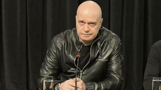Слави Трифонов: Никой от кандидатите за президент не става