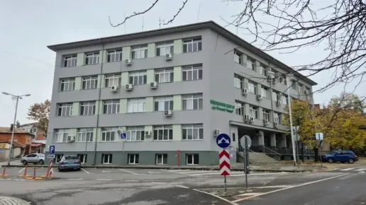 „Рухнах емоционално: Пациентка разказа за кошмарно посещение при зъболекар в Чирпан