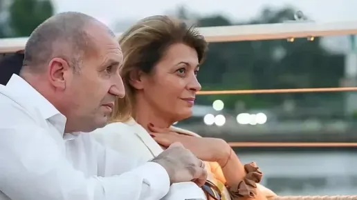 Депутатите на Румен Радев завзеха резиденцията на властта в Евксиноград