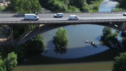 Започва проверка по случая със скачащите деца от 13-метров мост над Струма