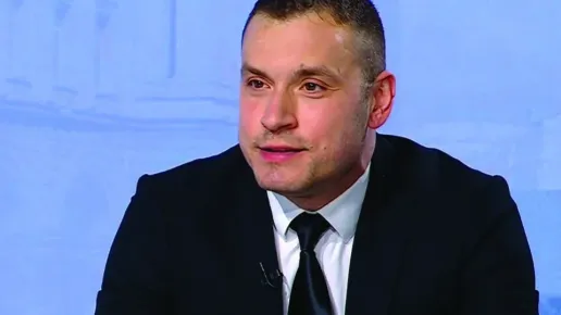 Пътят има стопанин: Кой отговаря, когато мантинелата не спира камиона?