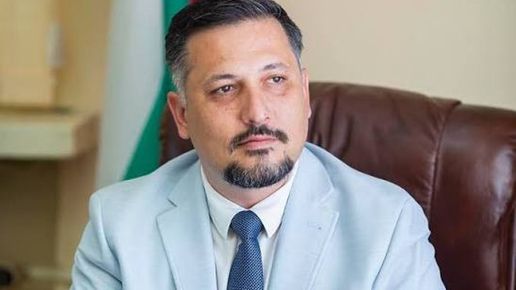 Преподавателка в ясла удряла деца, дърпала ги и влачила по пода