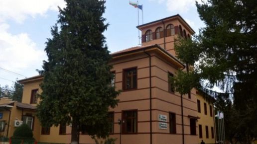 Икономическа полиция влезе в Община Черноочене заради неправомерно събирани суми от граждани