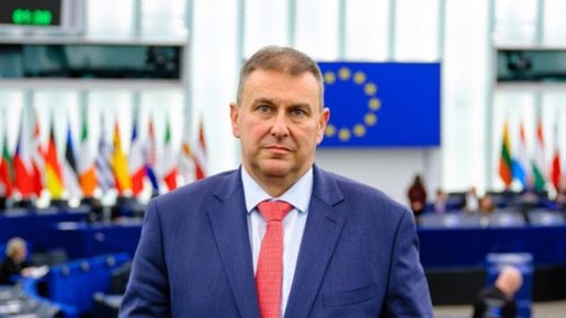 Евродепутати в писмо до министрите на транспорта в ЕС: Да се възобновят преговорите за прекратяване на смяната на часовото време
