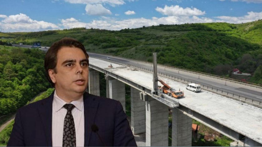 Започна ли голямото мачкане на Асеня върху пътностроителните фирми?