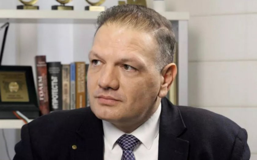 Адв. Петър Славов пред MEDIAMALL: Българските граждани очакват да има повече почтеност в политиката