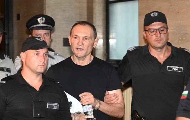 Апелативният съд решава дали Васил Божков ще остане зад решетките
