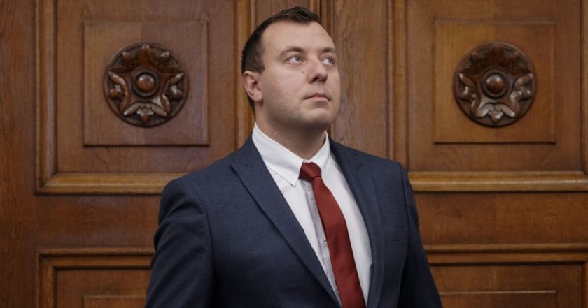 Раздор във &ldquo;Възраждане&rdquo;! Ломската структура обвини депутата Петър Петров в грубо вмешателство