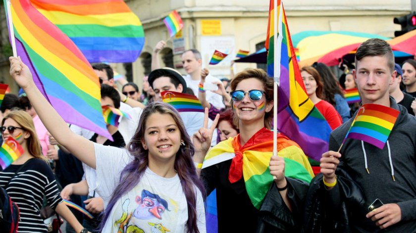 проучване ldquoглобсекrdquo повече половината млади българи против лгбт идеологията
