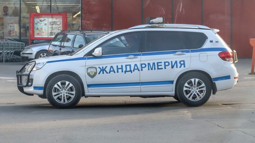 жандармерията също глобява пътя