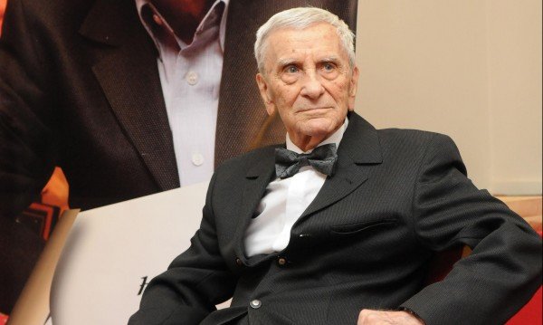 петко бочаров българия цялата история страдала идиоти