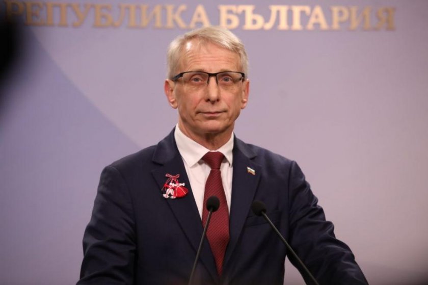 николай денков подаде оставка