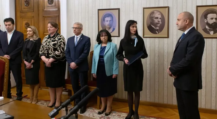 срокът изтече преговорите правителство прекъснати