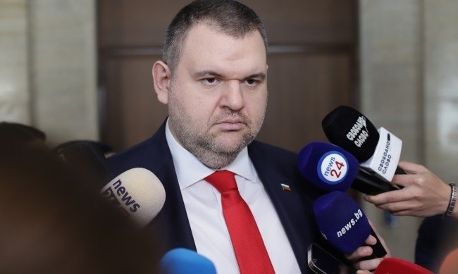 делян пеевски попари всякакви опити христо иванов атанас атанасов промени службите видео