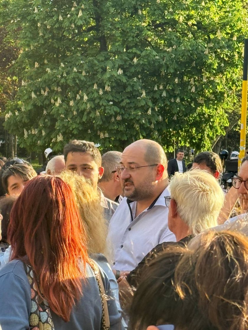 протест центъра софия граждани искат оставката отговорните премахването паркоместата бул патриарх евтимий снимки видео