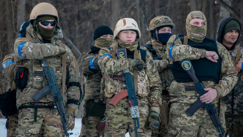 успее украйна набере войници без унищожи цяло поколение