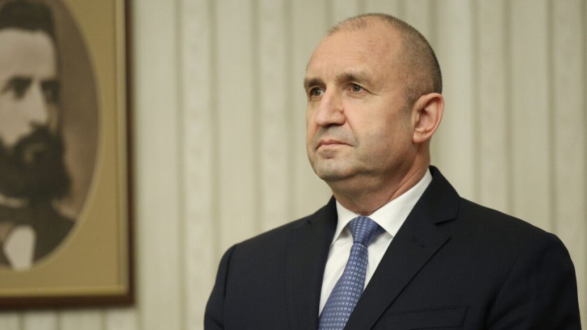 президентът радев обяви връчи втория мандат