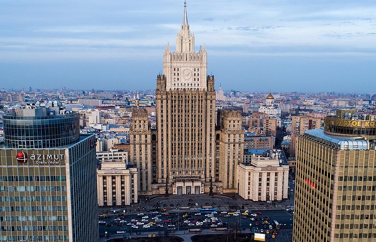 привикаха френския посланик москва