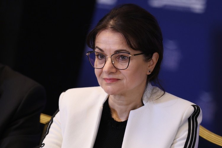 росица кирова детската болница приоритет герб