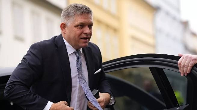 състоянието словашкия премиер подобрява