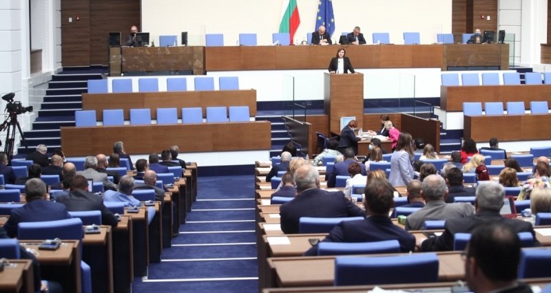 росен желязков свиква извънредно заседание парламента