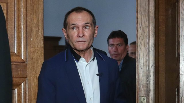 извънредно пуснаха свобода васил божков
