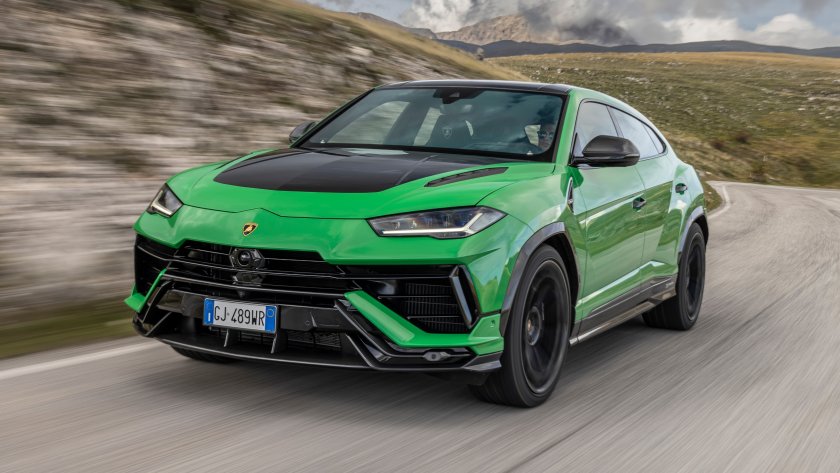 lamborghini връща 2133 модела заради опасен проблем висока скорост снимки