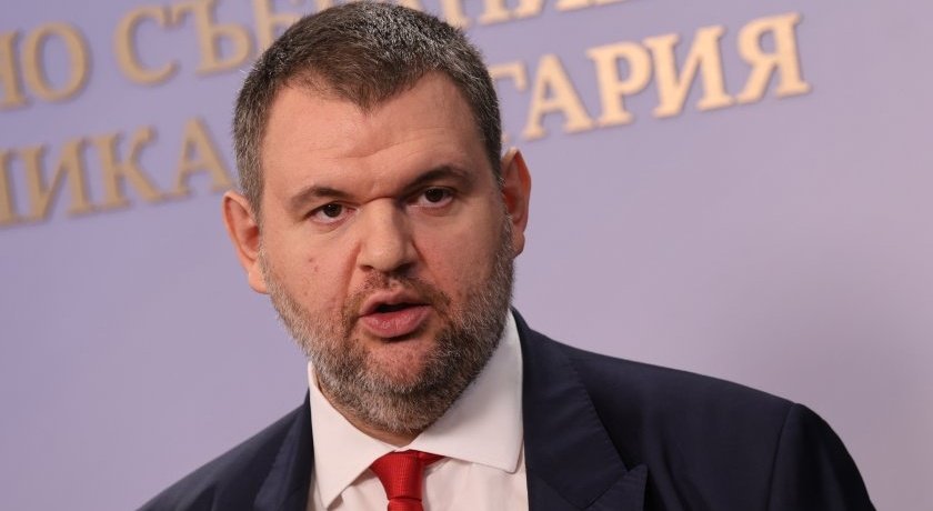 делян пеевски приемам налагат санкции български духовници