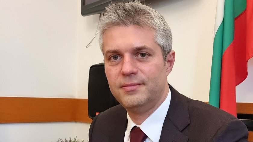 възраждане варна поиска оставката кмета благомиер коцев