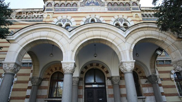 светият синод определя кандидатите патриарх
