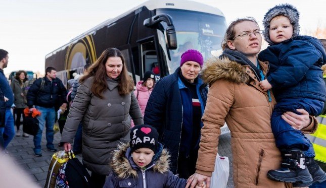 чужди сред своите 130 000 украинци избягаха зеленски руснаците