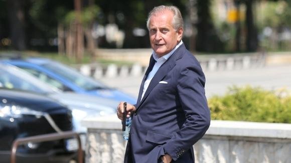 спас русев купил вилата покойния гръцки крал константинос организирал сватби партита цяла елада немее снимки