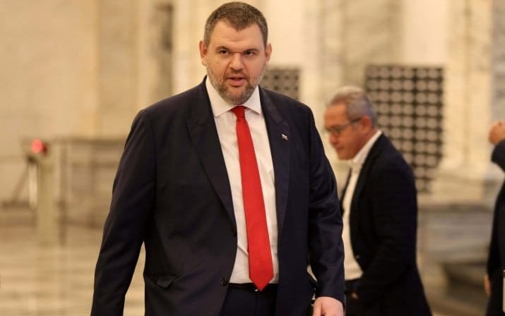 делян пеевски важният капитал хората министърът икономиката длъжен спаси ldquoел булгарикум фалит