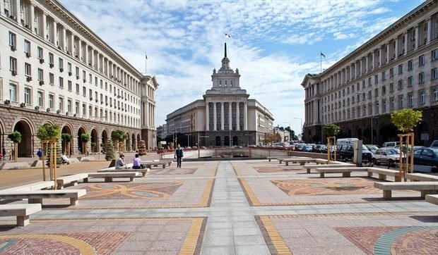 увеличава заплатата президентът премиертъ народните представители