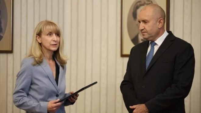 пеевски оказа прав радев предизвика конституционна криза отказвайки подпише указ назначаване служебен кабинет премиер горица грънчарова кожарева
