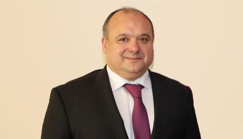 mediamall министър прави ударен мокър парцал назначава проверка незаконен добив инертни материали